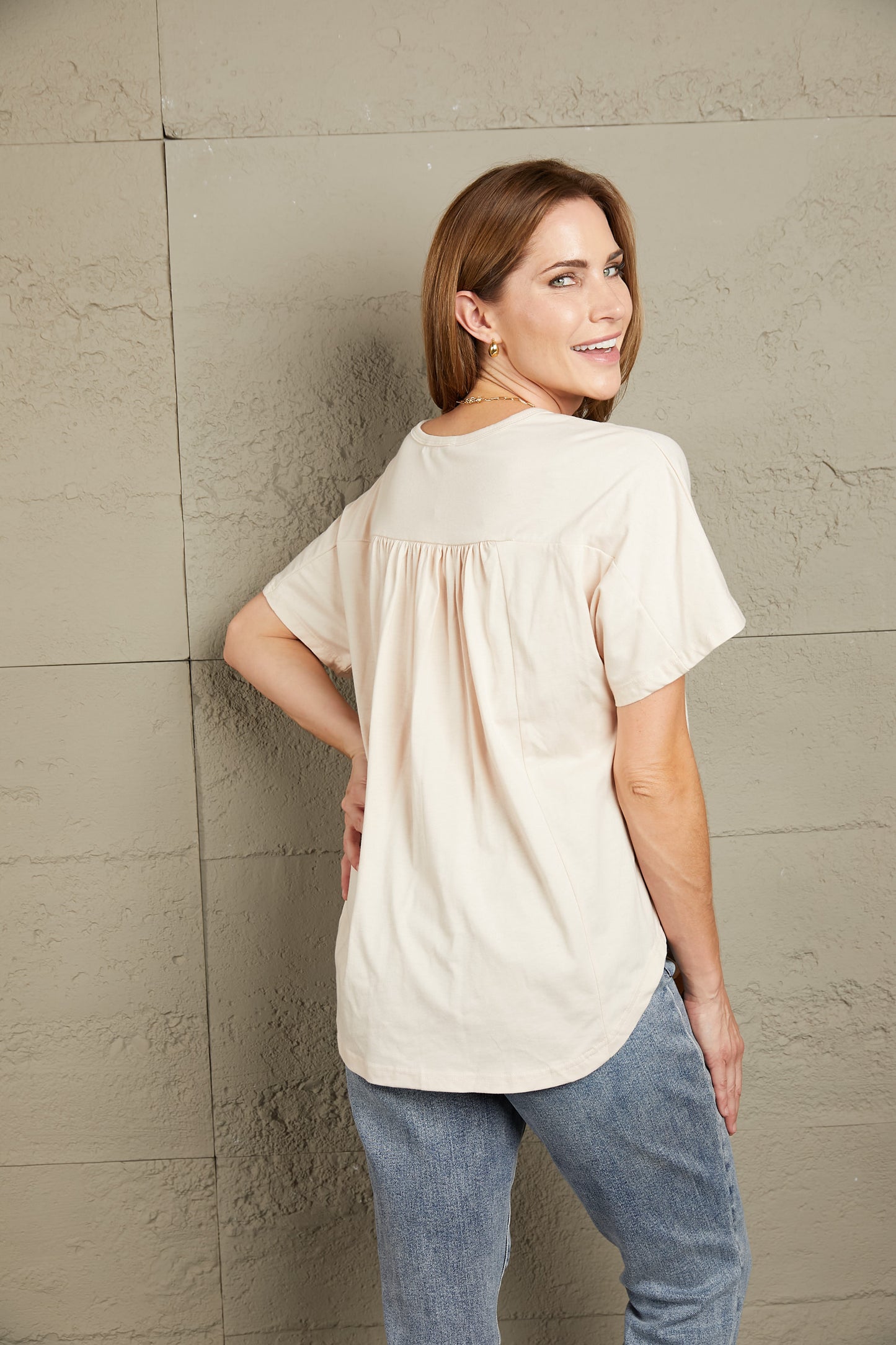 Buttoned Notched Neck Short Sleeve Top